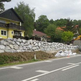 Waldviertler Granitsteinmauer